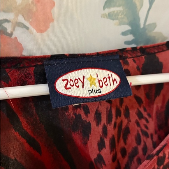 Vintage Animal Print Red and Black Ruffled Bell Sleeve Blouse - Picture 6 of 12